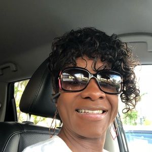 Meet your Posher, Patricia